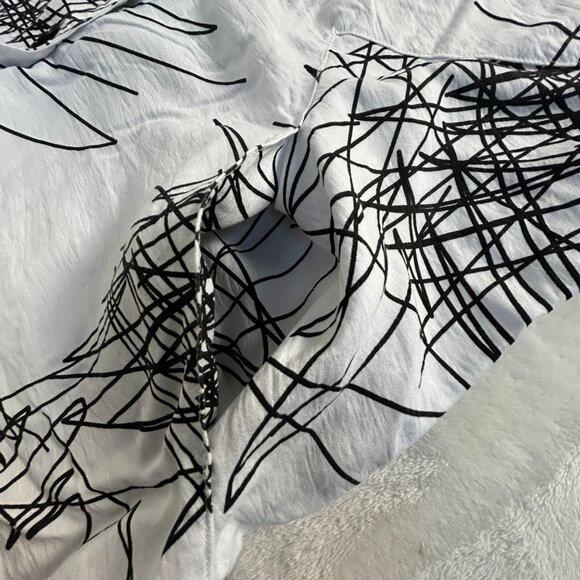 Creation Womens White & Black Abstract Print Button-Up Shirt Large 3/4 Sleeve - Picture 6 of 9